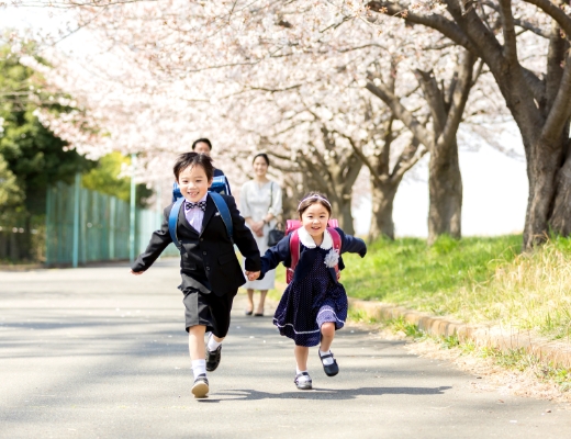 出産、子ども入学祝い金